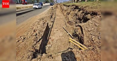 खोदणे, पॅच करणे, पुन्हा करणे: ‘अन एंडिंग’ रस्त्याच्या कामांमुळे पुण्यातील प्रवाशांना त्रास होतो