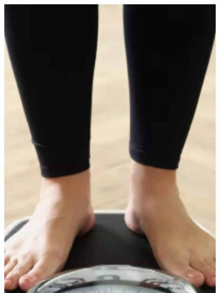 ख्रिसमस/नवीन वर्षात वजन वाढू नये यासाठी 8 डाएट हॅक