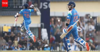 IND vs SA: विराट कोहलीने हवेत ठोसा मारला, आणखी एक एकदिवसीय शतकासह गर्जना केली कारण भारताने मालिकेच्या सुरुवातीच्या सामन्यावर ताबा मिळवला