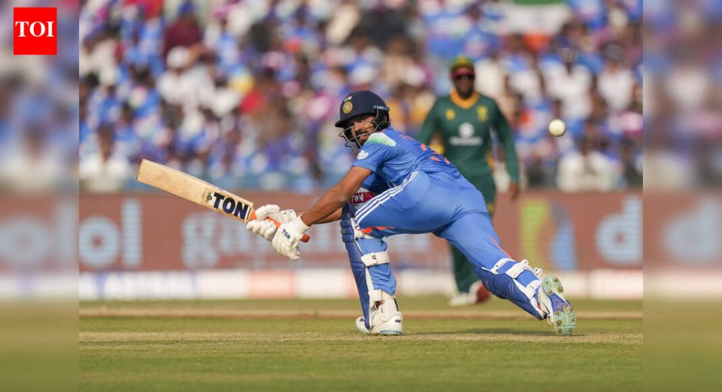 IND vs SA: पहिले टन! रुतुराज गायकवाडने आपल्या संधीचा पुरेपूर उपयोग करून रायपूरमध्ये ७७ चेंडूत शतक झळकावले