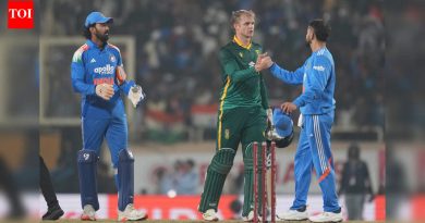 IND vs SA: विराट कोहली, रुतुराज गायकवाडचे शतक व्यर्थ; दक्षिण आफ्रिकेने भारतावर चार गडी राखून विजय मिळवत मालिका १-१ अशी बरोबरीत सोडवली