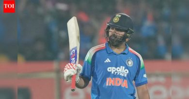 IND vs SA: ‘कोठेही जात नाही’ – रोहित शर्माला तिसऱ्या एकदिवसीय कार्यक्रमानंतर भविष्यात पाठिंबा मिळाला कारण भारताने मालिका २-१ ने जिंकली | क्रिकेट बातम्या