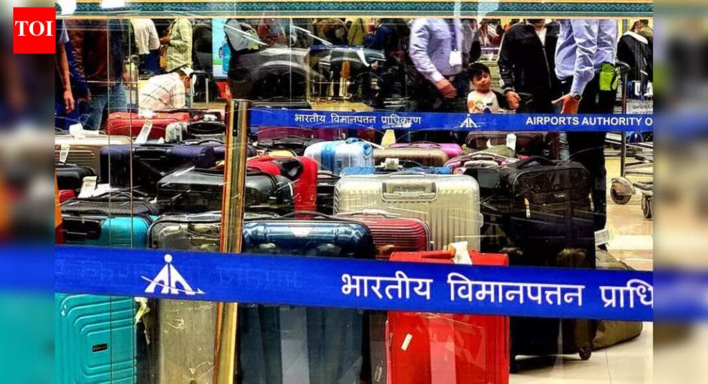 इंडिगोच्या दाव्यानंतरही, बरेच प्रवासी अजूनही परतावा आणि सामानासाठी झुंजत आहेत