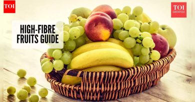 10 उच्च फायबर फळे जी बद्धकोष्ठता कमी करण्यास मदत करतात