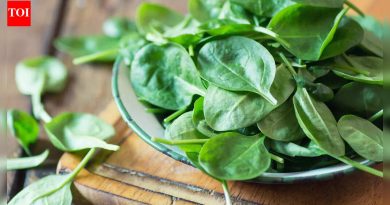 कच्चा विरुद्ध शिजवलेला पालक: कोणता प्रकार तुमच्या शरीराला पुरेसे लोह पुरवतो |