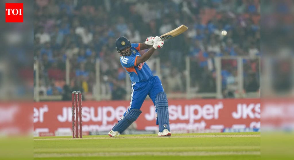 ‘त्याला क्रमांक 3 वर फलंदाजी करा’: भारताच्या माजी फलंदाजाने T20 विश्वचषकापूर्वी संजू सॅमसनसाठी मजबूत केस तयार केली