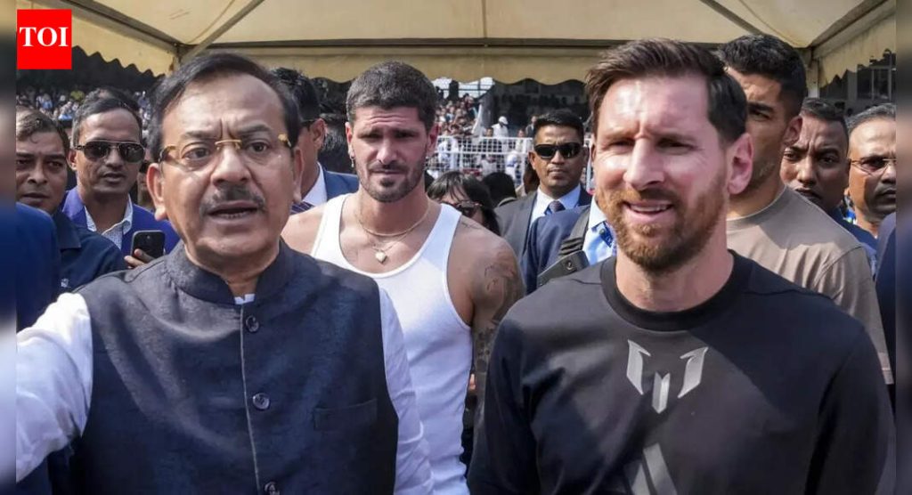 कोलकाता गोंधळ: ‘अतिशय प्रभावशाली व्यक्ती’ स्टेडियमवर पोहोचल्यानंतर लिओनेल मेस्सीचा कार्यक्रम रुळावरून घसरला? आयोजकाने एसआयटीला काय सांगितले