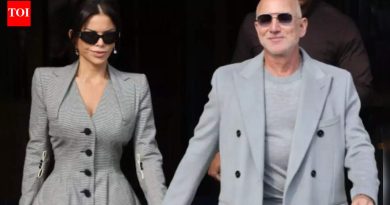 जेफ बेझोस आणि लॉरेन सांचेझ बेझोस: डेटिंगपासून ते त्यांच्या 7 मुलांच्या मिश्रित कुटुंबापर्यंत |