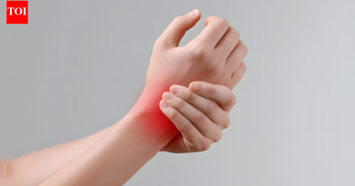 मजबूत, मजबूत मनगटासाठी 5 व्यायाम (आणि ते महत्त्वाचे का आहे)