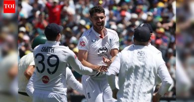 ऍशेस: जोश टंगच्या फायफरने इंग्लंडला बॉक्सिंग डे कसोटीत ऑस्ट्रेलियाला १५२ धावांत गुंडाळण्यास मदत केली | क्रिकेट बातम्या