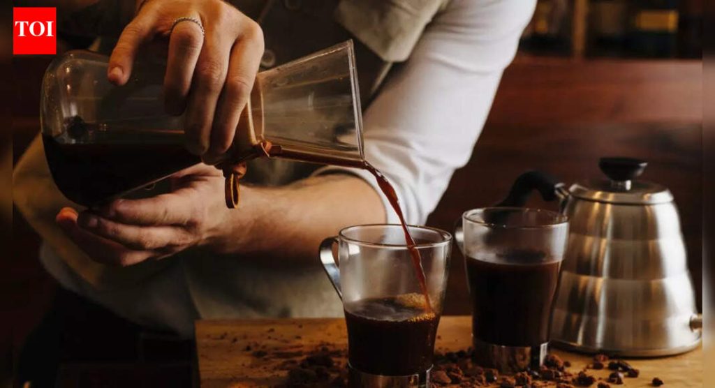 योग्य प्रकारे कॉफी पिण्याने तुम्हाला दीर्घायुष्य मिळण्यास, तुमचे हृदय मजबूत करण्यात, तुमच्या मेंदूचे संरक्षण आणि संरक्षण करण्यात मदत होऊ शकते; अभ्यास उघड करतो |