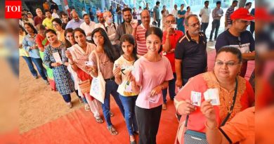 नागरी निवडणुकांचे राजकीय संगीत खुर्चीत रूपांतर झाल्याने मतदार संभ्रमात पडले आहेत