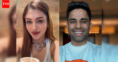 बॉलीवूड अभिनेत्री खुशी मुखर्जी हिने सूर्यकुमार यादवसोबतच्या नात्याबाबत नवे स्पष्टीकरण दिले आहे.