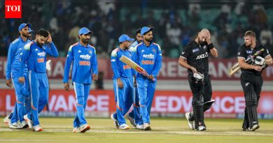 IND vs NZ: केएल राहुलचे शतक व्यर्थ; डॅरिल मिशेलने न्यूझीलंडला 7 गडी राखून विजय मिळवून दिला; मालिका 1-1 अशी बरोबरीत
