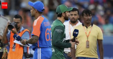 हँडशेक पंक्ती परत आली: T20 विश्वचषकापूर्वी पाकिस्तानने भारतावर खणखणीत केली – पहा | क्रिकेट बातम्या