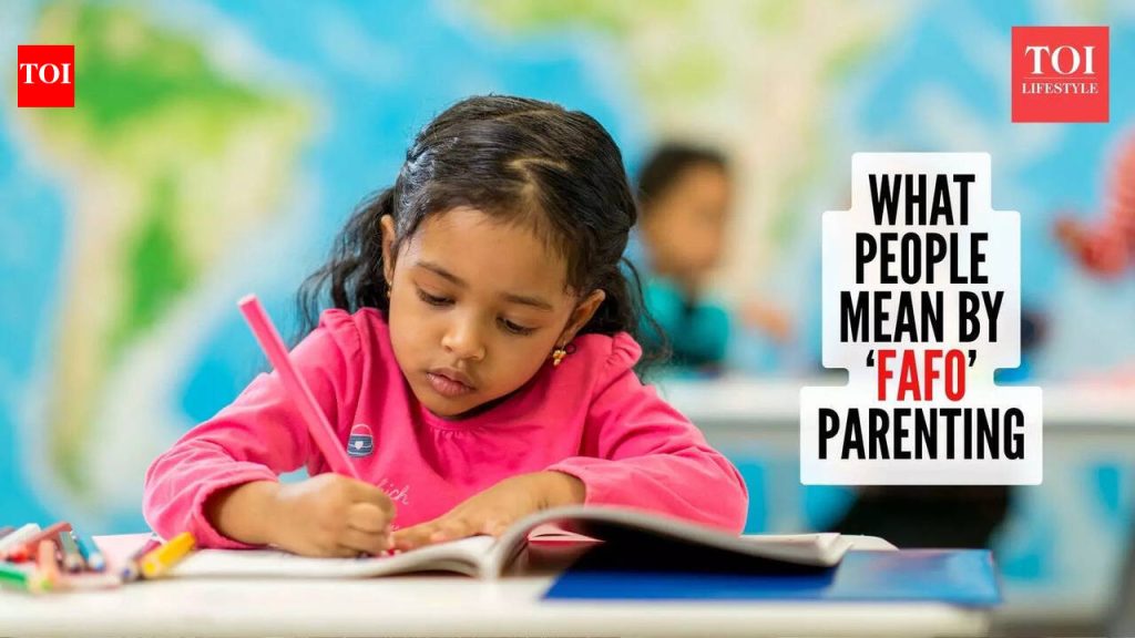 FAFO पालकत्व म्हणजे काय आणि पालक त्याबद्दल का बोलत आहेत