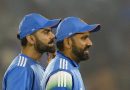 बीसीसीआयने भारतीय पुरुष आणि महिला संघांसाठी वार्षिक खेळाडू करार जाहीर केल्यामुळे विराट कोहली, रोहित शर्मा यांची बी ग्रेडमध्ये पदावनती झाली.