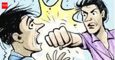 खेडमध्ये दारू पिऊन गाडी चालवण्यावरून दोन मित्रांमध्ये हाणामारी, दोघे जखमी