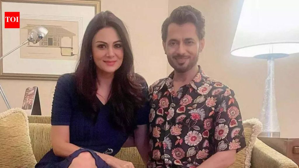 वास्तविक जीवनातील प्रेमकथा: ‘शार्क टँक इंडिया’चे न्यायाधीश अनुपम मित्तल यांनी आंचल कुमारशी कशी भेट घेतली आणि लग्न केले