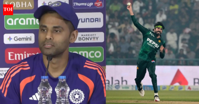 ‘अभ्यासक्रमाबाहेरील प्रश्न’: पाकिस्तानचा फिरकी गोलंदाज उस्मान तारिकवर सूर्यकुमार यादव