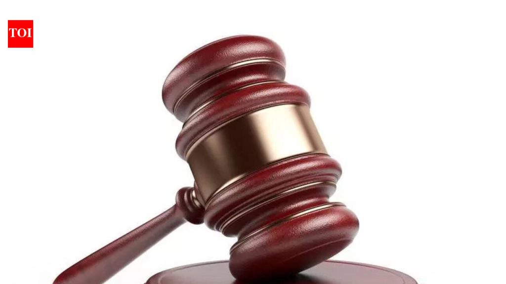 विद्यार्थ्याच्या मृत्यूशी संबंधित आरोपातून शिक्षक निर्दोष