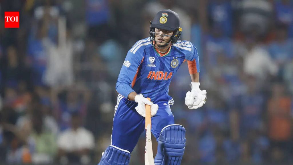 व्यवसायात परत: अभिषेक शर्मा चमकला कारण भारताने वेस्ट इंडीज विरुद्ध आभासी उपांत्यपूर्व फेरीत सेट केले