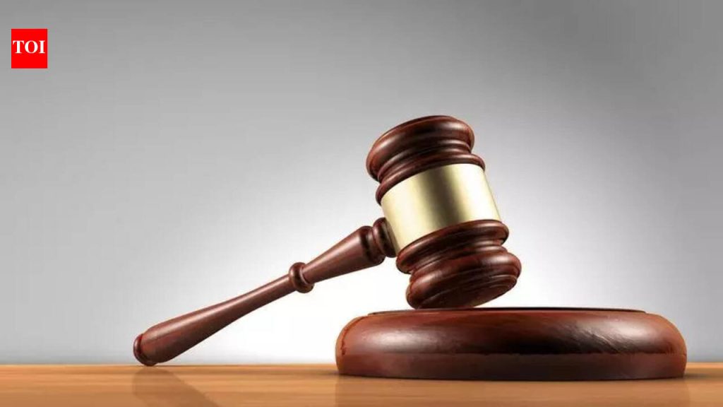 पत्नीचा गळा दाबून आत्महत्या केल्याप्रकरणी कामगाराला जन्मठेप