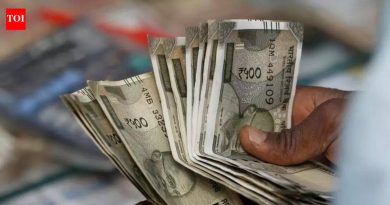 येरवडा अपघातात मरण पावलेल्या आचाऱ्याच्या विधवेला वाहन मालक, विमा कंपनी संयुक्तपणे Rs 56L नुकसान भरणार