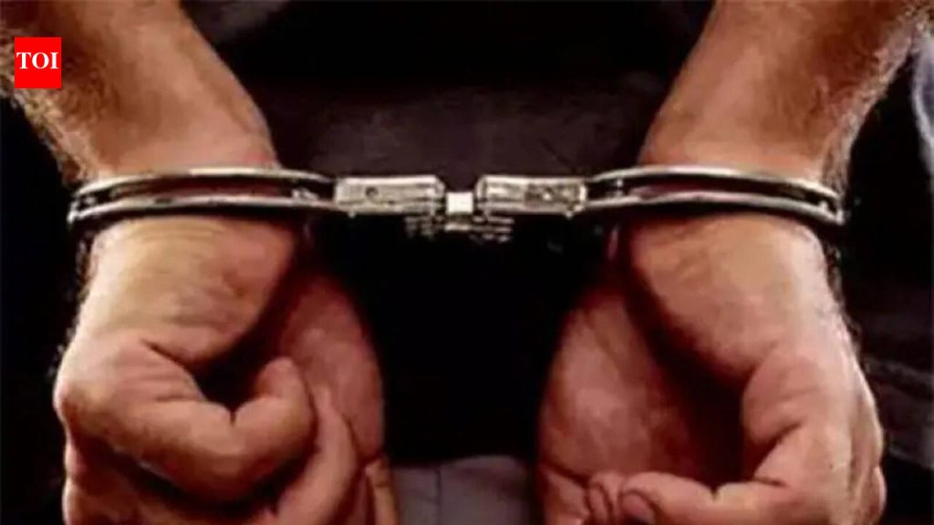खुनाच्या प्रयत्नाच्या आरोपाखाली तिघांना अटक