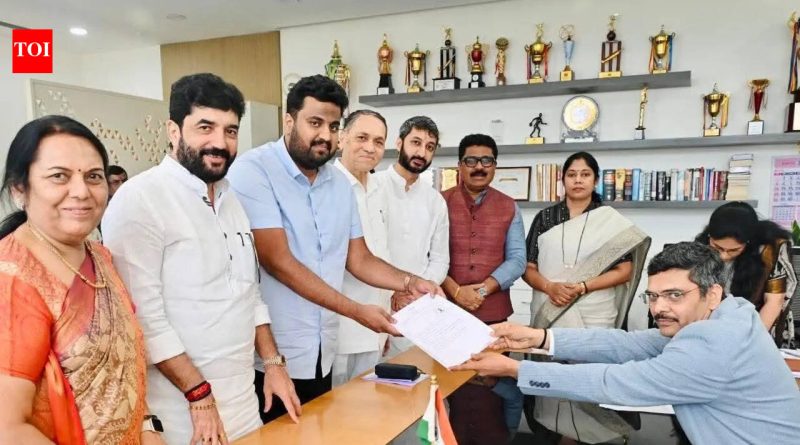 पुण्यातून राष्ट्रवादीचे काकडे यांची बिनविरोध निवड; जळगाव आणि नाशिकच्या लढतीत बंडखोर तापले; सोलापुरात भाजप विरुद्ध राष्ट्रवादी (एसपी)