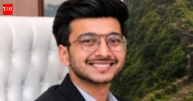 लग्नाच्या काही महिने आधी, मंगेतरसोबत वाढदिवसाला निघालेल्या २६ वर्षीय पुण्याच्या तरुणाचा, लोहगड किल्ल्यावर ४०० फूट पडून दोन मित्रांचा मृत्यू