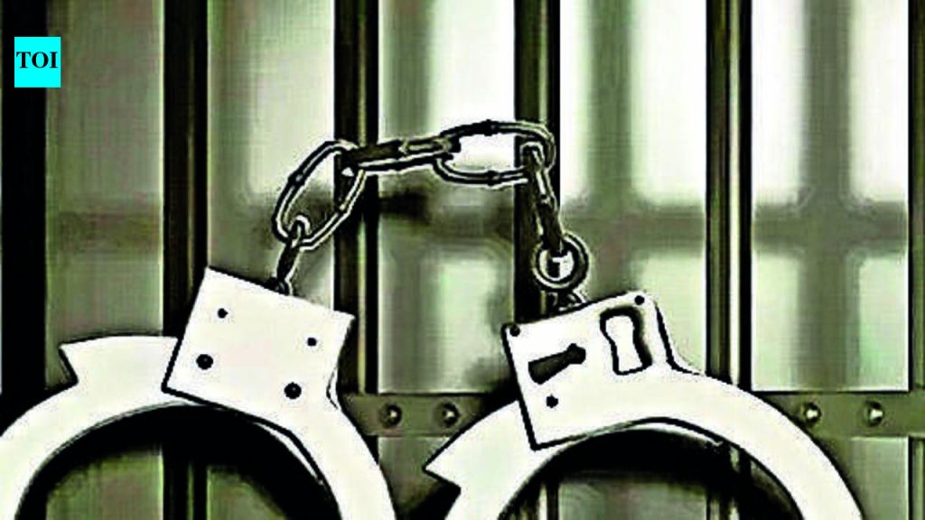 कोरेगाव पार्क पोलिसांनी 500 रुपयांच्या 300 बनावट नोटा जप्त, दोघांना अटक