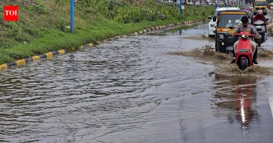 रस्ते पूर, वाहतूक कोलमडणे आणि गोंधळ उडाला: दोन दिवसांच्या पावसामुळे पुण्यातील पायाभूत सुविधांची पडझड झाली आणि पावसाळ्याची खराब तयारी