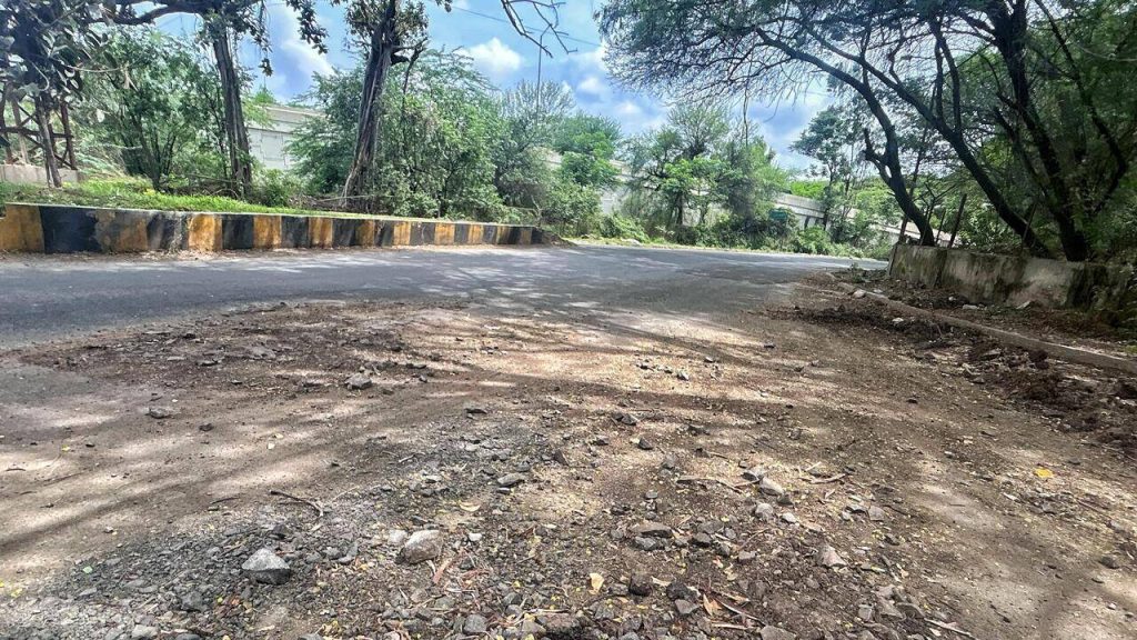 खडकी कॅन्टोन्मेंटच्या रस्त्यांमुळे रहिवासी, प्रवाशांचे हाल | पुणे बातम्या